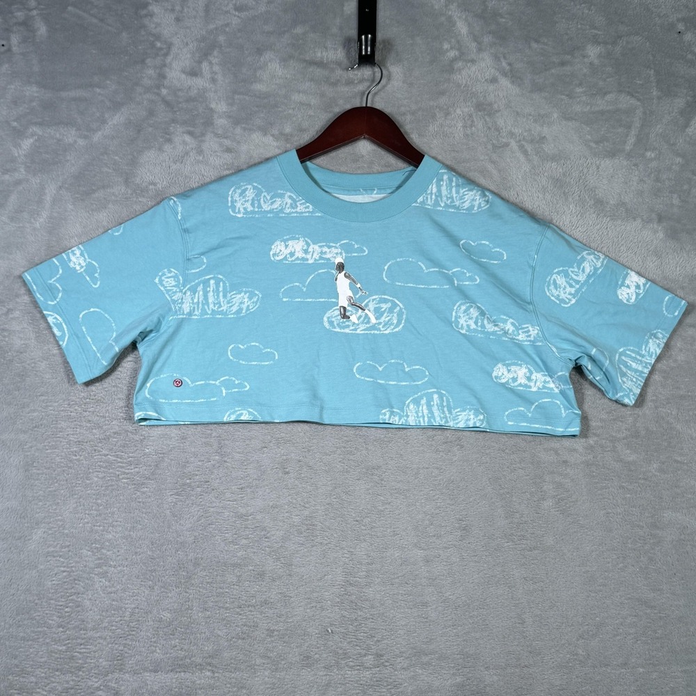 Jordan Artist Series Shirt Womens‎ Medium Cropped Loose Fit Cloud Print Nike Tee